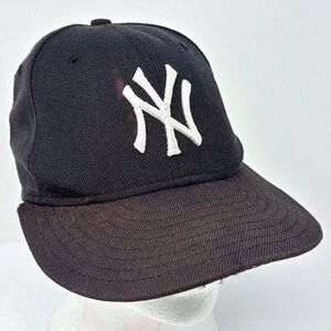 *READ* Vintage New York Yankees New Era Made in USA 100% Wool MLB Cap Hat 6 7/8